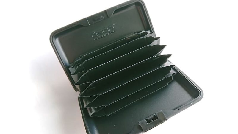 OGON（オゴン）カードケース12