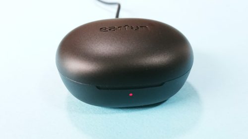 earfun-Air-pro2の充電ケースの充電中ランプ