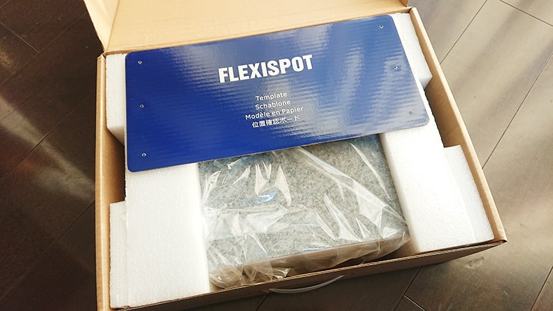 flexispotスタンディングデスクの引き出しの開梱
