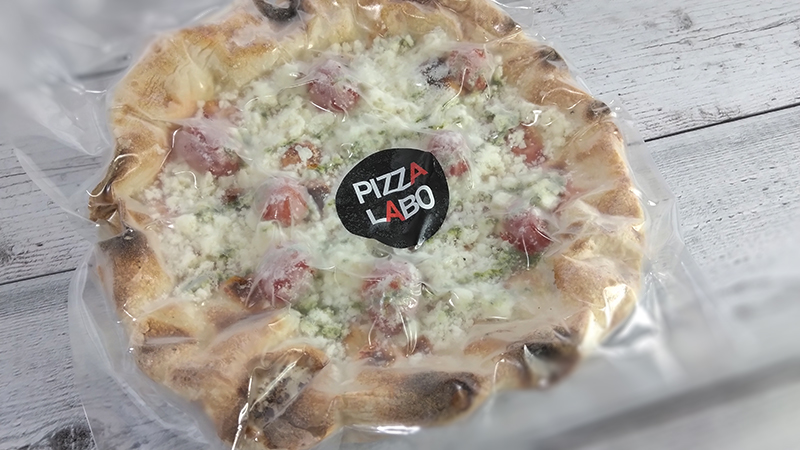 PIZZA LABOの冷凍ピザの「Tamaki」の開封2